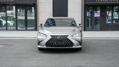 Lexus ES 2022 300h Excellence thumbnail 3