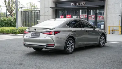 Lexus ES 2022 300h Excellence thumbnail 5