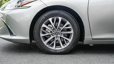 Lexus ES 2022 300h Excellence