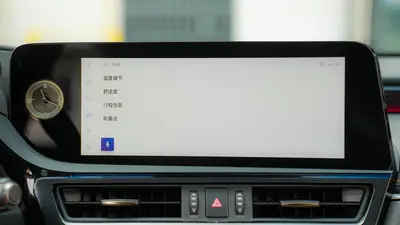 Lexus ES 2022 300h Excellence thumbnail 18